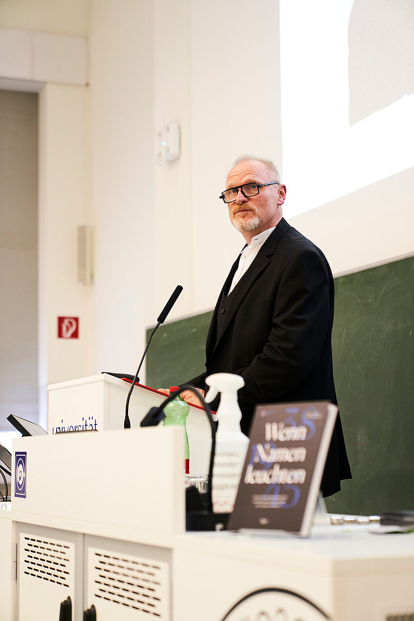 Herbert Posch, Institut für Zeitgeschichte, 2022-05-19 Buchpräsentation und Denkmalsenthüllung, Foto Markus Korenjak (c) Uni Wien